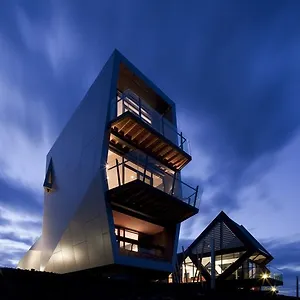 Aparthotel Mona Pavilions